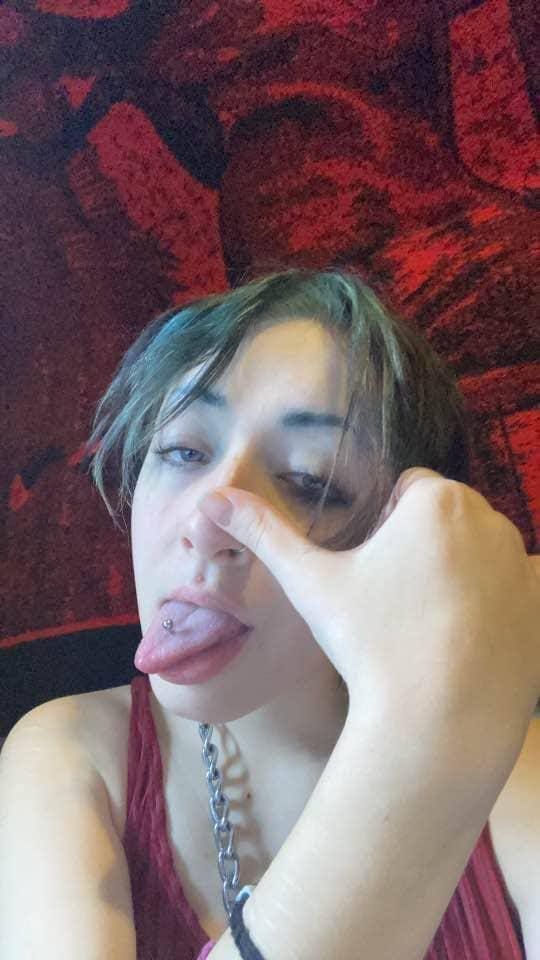 Hi guys💋✦️🖐✦ ,my name is Lucy I live alone in my home, an appointment time in a low rate including 💋 💦. 👅Dgoggy Style/👅69St - Image 2